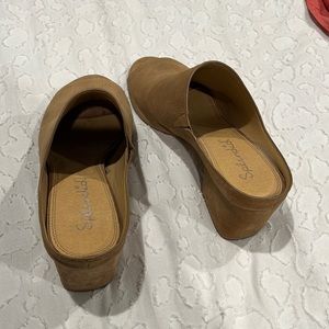 Splendid heels